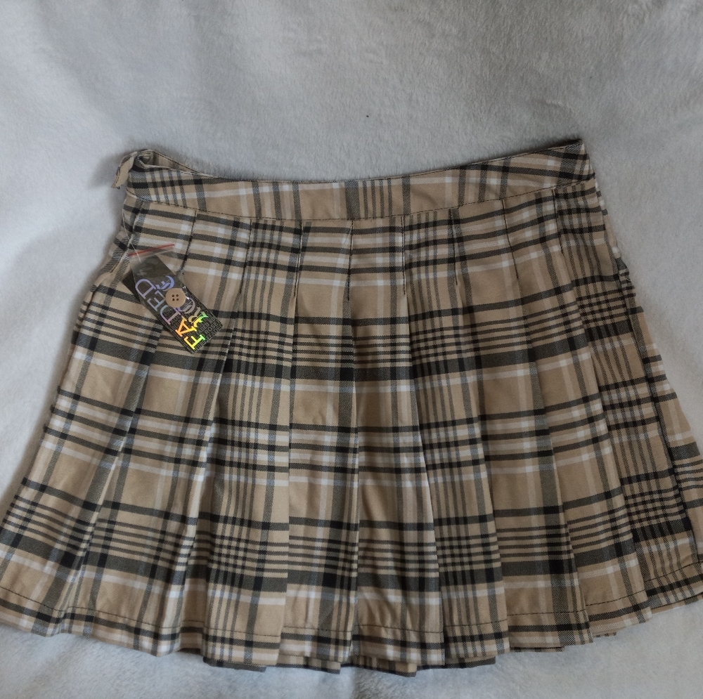 Skirt plaid XL new Faded Rose
